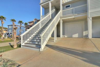 Lake House In-town! Beachfront! BBQ Grill!, , on Gulf of Mexico - Port Aransas in Texas - Lakehouse Vacation Rental - Lake Home for rent on LakeHouseVacations.com