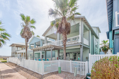 Lake House Big Kahuna, A Luxurious Seaside Home with PRIVATE POOL !!, , on Gulf of Mexico - Port Aransas in Texas - Lakehouse Vacation Rental - Lake Home for rent on LakeHouseVacations.com