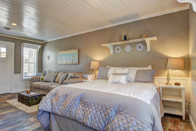 Lake House Cutest cottage in all of Port A! Short Walk to the beach!, , on Gulf of Mexico - Port Aransas in Texas - Lakehouse Vacation Rental - Lake Home for rent on LakeHouseVacations.com