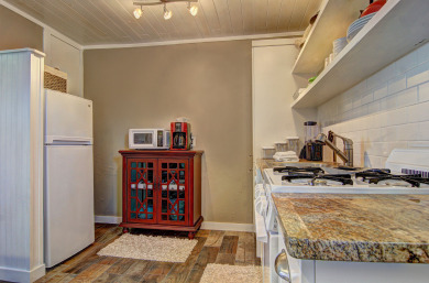 Lake House Cutest cottage in all of Port A! Short Walk to the beach!, , on Gulf of Mexico - Port Aransas in Texas - Lakehouse Vacation Rental - Lake Home for rent on LakeHouseVacations.com