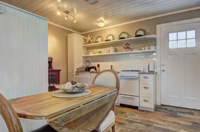 Lake House Cutest cottage in all of Port A! Short Walk to the beach!, , on Gulf of Mexico - Port Aransas in Texas - Lakehouse Vacation Rental - Lake Home for rent on LakeHouseVacations.com