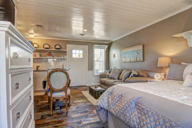 Lake House Cutest cottage in all of Port A! Short Walk to the beach!, , on Gulf of Mexico - Port Aransas in Texas - Lakehouse Vacation Rental - Lake Home for rent on LakeHouseVacations.com