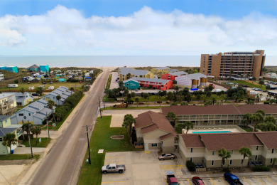 Lake House A Cozy Getaway Near the Beach, heated pool, pickleball courts!, , on Gulf of Mexico - Port Aransas in Texas - Lakehouse Vacation Rental - Lake Home for rent on LakeHouseVacations.com
