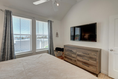 Lake House Cute coastal home with a king bed in every bedroom!, , on Gulf of Mexico - Port Aransas in Texas - Lakehouse Vacation Rental - Lake Home for rent on LakeHouseVacations.com