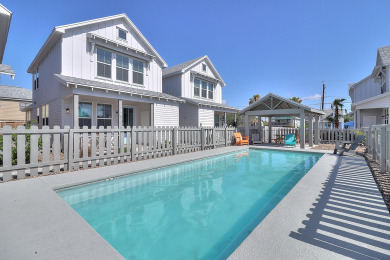 Lake House Cute coastal home with a king bed in every bedroom!, , on Gulf of Mexico - Port Aransas in Texas - Lakehouse Vacation Rental - Lake Home for rent on LakeHouseVacations.com