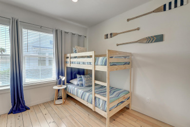 Lake House Cute coastal home with a king bed in every bedroom!, , on Gulf of Mexico - Port Aransas in Texas - Lakehouse Vacation Rental - Lake Home for rent on LakeHouseVacations.com