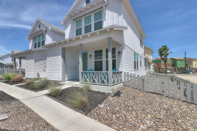 Lake House Cute coastal home with a king bed in every bedroom!, , on Gulf of Mexico - Port Aransas in Texas - Lakehouse Vacation Rental - Lake Home for rent on LakeHouseVacations.com