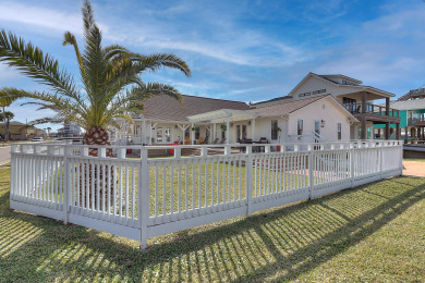 Lake House Texas-Sized Family Retreat Near the Jetty and Beaches in Port Aransas TX!, , on Gulf of Mexico - Port Aransas in Texas - Lakehouse Vacation Rental - Lake Home for rent on LakeHouseVacations.com