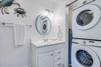 Lake House Renovated condo! Pet Friendly, Walk to Beach, Heated Community Pool, , on Gulf of Mexico - Corpus Christi in Texas - Lakehouse Vacation Rental - Lake Home for rent on LakeHouseVacations.com