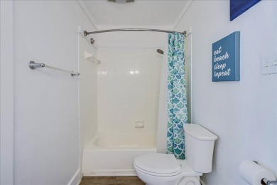 Lake House Renovated condo! Pet Friendly, Walk to Beach, Heated Community Pool, , on Gulf of Mexico - Corpus Christi in Texas - Lakehouse Vacation Rental - Lake Home for rent on LakeHouseVacations.com