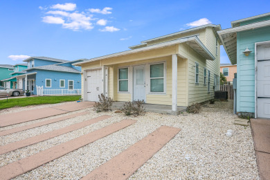 Lake House Cute as can be! 2 Heated Pools, Great Gated Subdivision! Close to the Beach!, , on Gulf of Mexico - Port Aransas in Texas - Lakehouse Vacation Rental - Lake Home for rent on LakeHouseVacations.com