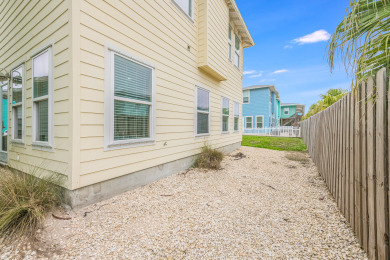 Lake House Cute as can be! 2 Heated Pools, Great Gated Subdivision! Close to the Beach!, , on Gulf of Mexico - Port Aransas in Texas - Lakehouse Vacation Rental - Lake Home for rent on LakeHouseVacations.com