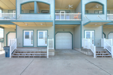 Lake House Chic Port A Retreat, Community pool, Garage access, Golf cart included, , on Gulf of Mexico - Port Aransas in Texas - Lakehouse Vacation Rental - Lake Home for rent on LakeHouseVacations.com