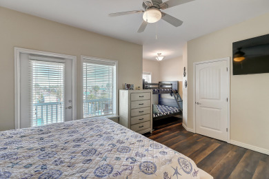 Lake House Chic Port A Retreat, Community pool, Garage access, Golf cart included, , on Gulf of Mexico - Port Aransas in Texas - Lakehouse Vacation Rental - Lake Home for rent on LakeHouseVacations.com