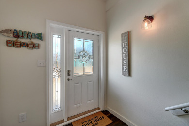 Lake House Chic Port A Retreat, Community pool, Garage access, Golf cart included, , on Gulf of Mexico - Port Aransas in Texas - Lakehouse Vacation Rental - Lake Home for rent on LakeHouseVacations.com