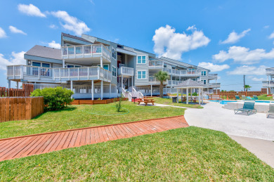 Lake House Cute, lively, condo with beach access!, , on Gulf of Mexico - Port Aransas in Texas - Lakehouse Vacation Rental - Lake Home for rent on LakeHouseVacations.com