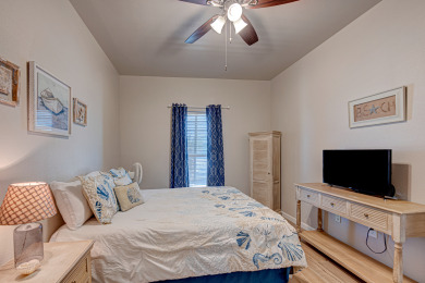 Lake House Just a few blocks from the beach with a community pool. Sleeps 8!, , on Gulf of Mexico - Port Aransas in Texas - Lakehouse Vacation Rental - Lake Home for rent on LakeHouseVacations.com