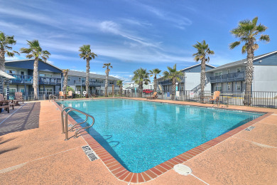 Lake House Beautiful beach condo at Sea Isle Village, community pool and boardwalk!, , on Gulf of Mexico - Port Aransas in Texas - Lakehouse Vacation Rental - Lake Home for rent on LakeHouseVacations.com