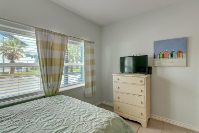 Lake House Beautiful beach condo at Sea Isle Village, community pool and boardwalk!, , on Gulf of Mexico - Port Aransas in Texas - Lakehouse Vacation Rental - Lake Home for rent on LakeHouseVacations.com