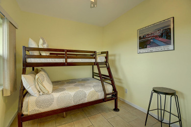 Lake House Pet Friendly, Beachside condo, community pool and beach access, , on Gulf of Mexico - Port Aransas in Texas - Lakehouse Vacation Rental - Lake Home for rent on LakeHouseVacations.com