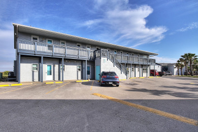 Lake House Pet Friendly, Beachside condo, community pool and beach access, , on Gulf of Mexico - Port Aransas in Texas - Lakehouse Vacation Rental - Lake Home for rent on LakeHouseVacations.com