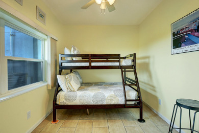 Lake House Pet Friendly, Beachside condo, community pool and beach access, , on Gulf of Mexico - Port Aransas in Texas - Lakehouse Vacation Rental - Lake Home for rent on LakeHouseVacations.com