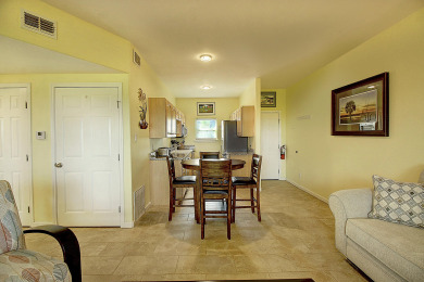 Lake House Pet Friendly, Beachside condo, community pool and beach access, , on Gulf of Mexico - Port Aransas in Texas - Lakehouse Vacation Rental - Lake Home for rent on LakeHouseVacations.com