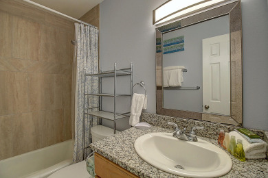 Lake House Pet Friendly, Beachside condo, community pool and beach access, , on Gulf of Mexico - Port Aransas in Texas - Lakehouse Vacation Rental - Lake Home for rent on LakeHouseVacations.com