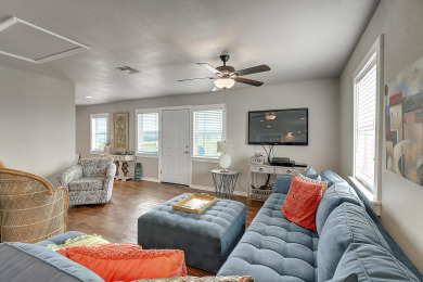 Lake House New Coastal Container Home! Close to the beach, private pool!, , on Gulf of Mexico - Port Aransas in Texas - Lakehouse Vacation Rental - Lake Home for rent on LakeHouseVacations.com