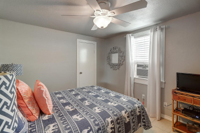 Lake House New Coastal Container Home! Close to the beach, private pool!, , on Gulf of Mexico - Port Aransas in Texas - Lakehouse Vacation Rental - Lake Home for rent on LakeHouseVacations.com