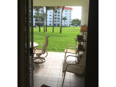 Lake House El Matador 215 by Alicia Hollis Rent Free Daily Beach Chairs, , on Gulf of Mexico - Fort Walton in Florida - Lakehouse Vacation Rental - Lake Home for rent on LakeHouseVacations.com