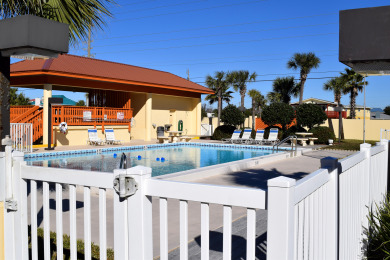 Lake House 310 Surf Dweller by Alicia Hollis Rentals Open Aug 3 FREE TICKETS! $300Day, , on Gulf of Mexico - Fort Walton in Florida - Lakehouse Vacation Rental - Lake Home for rent on LakeHouseVacations.com