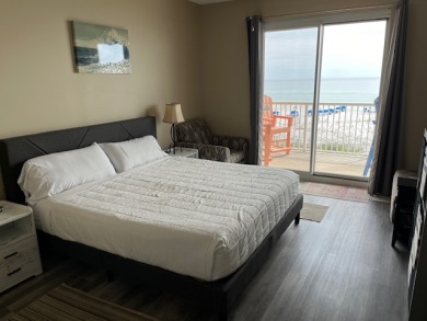 Lake House SP 302 Beach Hut Hideaway - Watch the Sky Glisten Over the Gulf Waters, , on Gulf of Mexico - Fort Walton in Florida - Lakehouse Vacation Rental - Lake Home for rent on LakeHouseVacations.com