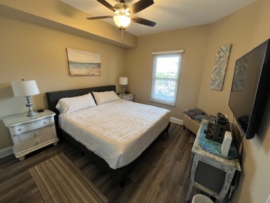 Lake House SP 302 Beach Hut Hideaway - Watch the Sky Glisten Over the Gulf Waters, , on Gulf of Mexico - Fort Walton in Florida - Lakehouse Vacation Rental - Lake Home for rent on LakeHouseVacations.com