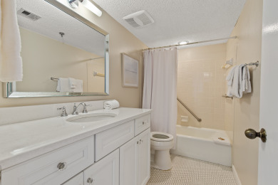 Lake House Surf Dweller 611 by Alicia Hollis Rentals Open Aug 3 FREE TICKETS!! $300Day, , on Gulf of Mexico - Fort Walton in Florida - Lakehouse Vacation Rental - Lake Home for rent on LakeHouseVacations.com