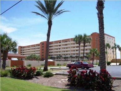 Lake House Surf Dweller 611 by Alicia Hollis Rentals Open Aug 3 FREE TICKETS!! $300Day, , on Gulf of Mexico - Fort Walton in Florida - Lakehouse Vacation Rental - Lake Home for rent on LakeHouseVacations.com
