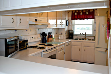 Lake House El Matador 361 by Alicia Hollis Rentals Open Aug 16 FREE ADVENTURES! $300Day, , on  in Florida - Lakehouse Vacation Rental - Lake Home for rent on LakeHouseVacations.com
