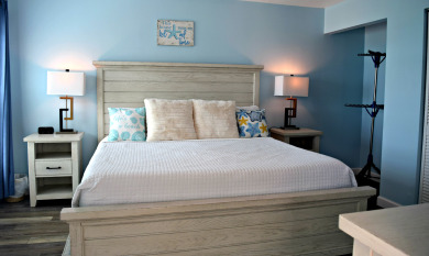 Lake House Emerald Isle 509 by Alicia Hollis Rentals Open Aug 3 FREE TICKETS! $300Day, , on Gulf of Mexico - Fort Walton in Florida - Lakehouse Vacation Rental - Lake Home for rent on LakeHouseVacations.com