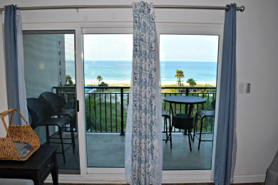 Lake House Emerald Isle 509 by Alicia Hollis Rentals Open Aug 3 FREE TICKETS! $300Day, , on Gulf of Mexico - Fort Walton in Florida - Lakehouse Vacation Rental - Lake Home for rent on LakeHouseVacations.com