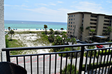 Lake House Emerald Isle 509 by Alicia Hollis Rentals Open Aug 3 FREE TICKETS! $300Day, , on Gulf of Mexico - Fort Walton in Florida - Lakehouse Vacation Rental - Lake Home for rent on LakeHouseVacations.com