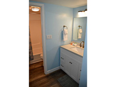 Lake House Emerald Isle 509 by Alicia Hollis Rentals Open Aug 3 FREE TICKETS! $300Day, , on Gulf of Mexico - Fort Walton in Florida - Lakehouse Vacation Rental - Lake Home for rent on LakeHouseVacations.com