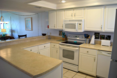 Lake House El Matador 311 by Alicia Hollis Rentals Free Beach Service, , on Gulf of Mexico - Fort Walton in Florida - Lakehouse Vacation Rental - Lake Home for rent on LakeHouseVacations.com