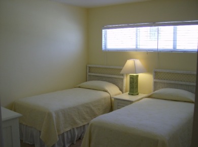 Lake House Island Surf 4 by Alicia Hollis Rentals Open Aug 23 FREE TICKETS! $300Day, , on Gulf of Mexico - Fort Walton in Florida - Lakehouse Vacation Rental - Lake Home for rent on LakeHouseVacations.com
