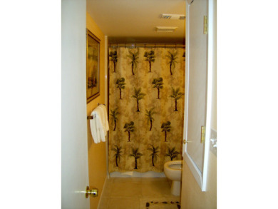 Lake House Island Surf 4 by Alicia Hollis Rentals Open Aug 23 FREE TICKETS! $300Day, , on Gulf of Mexico - Fort Walton in Florida - Lakehouse Vacation Rental - Lake Home for rent on LakeHouseVacations.com