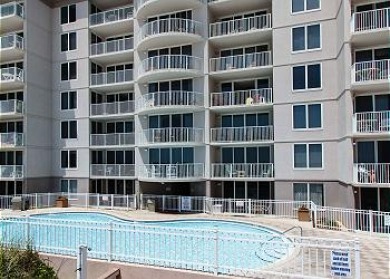 Lake House IP 202 Gulf Dwelling - Welcome to Your Beachfront Paradise!, , on Gulf of Mexico - Fort Walton in Florida - Lakehouse Vacation Rental - Lake Home for rent on LakeHouseVacations.com