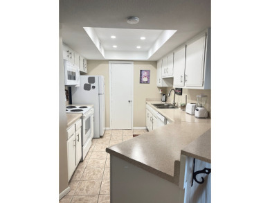 Lake House El Matador 445 by Alicia Hollis Rentals Open JUL 28 FREE TICKETS! $300Day, , on Gulf of Mexico - Fort Walton in Florida - Lakehouse Vacation Rental - Lake Home for rent on LakeHouseVacations.com