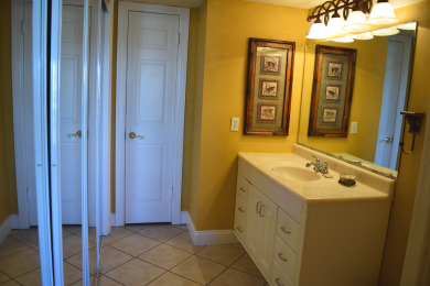 Lake House El Matador 450 by Alicia Hollis Rentals Open JUL 28 FREE TICKETS! $300Day, , on Gulf of Mexico - Fort Walton in Florida - Lakehouse Vacation Rental - Lake Home for rent on LakeHouseVacations.com