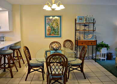 Lake House Emerald Isle 312 by Alicia Hollis Rentals Open Aug 9 FREE TICKETS! $300Day, , on Gulf of Mexico - Fort Walton in Florida - Lakehouse Vacation Rental - Lake Home for rent on LakeHouseVacations.com