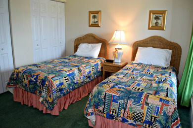 Lake House Emerald Isle 312 by Alicia Hollis Rentals Open Aug 9 FREE TICKETS! $300Day, , on Gulf of Mexico - Fort Walton in Florida - Lakehouse Vacation Rental - Lake Home for rent on LakeHouseVacations.com
