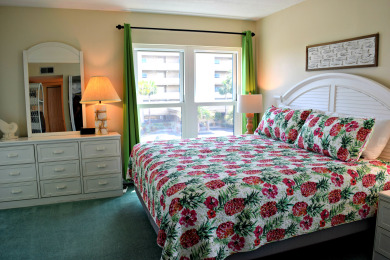 Lake House Emerald Isle 312 by Alicia Hollis Rentals Open Aug 9 FREE TICKETS! $300Day, , on Gulf of Mexico - Fort Walton in Florida - Lakehouse Vacation Rental - Lake Home for rent on LakeHouseVacations.com